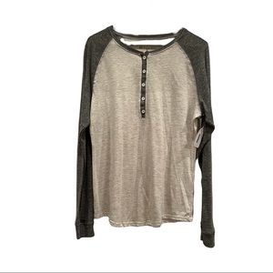 NWT Holloway Gray shirt/Dark gray sleeves Size Lg